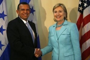 Honduran President Porfirio Lobo and U.S. Secretary of State Hillary Clinton