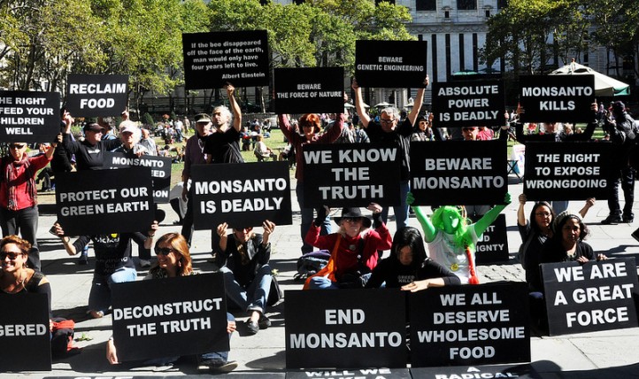 monsanto-GMOs-robert-fraley-world-food-prize-bt-corn-eggplant-pesticides-syngenta