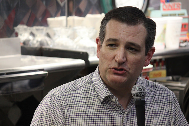 Cruz Tries to Have It Both Ways With His Foreign-Policy Advisors