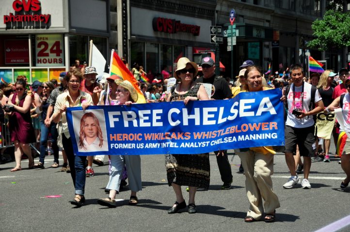 free-chelsea-manning-wikileaks-whistleblowers-espionage-act
